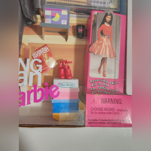 1999 Working Woman Barbie (Vintage Doll) 140 - Picture 14 of 14